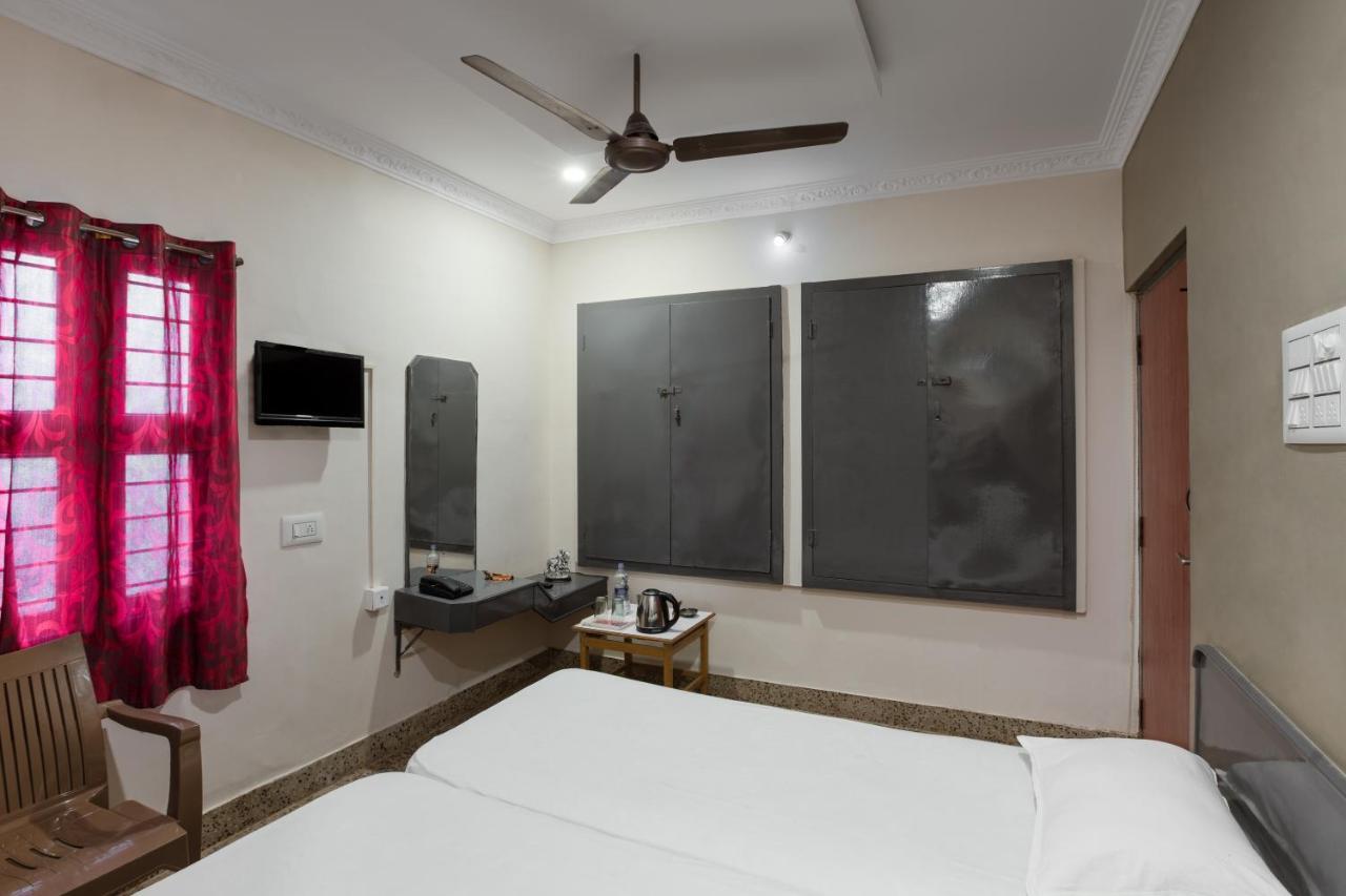 Hotel Akmg Dindigul Exterior photo